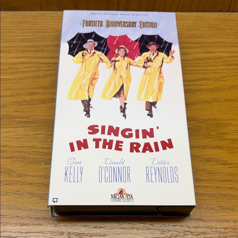 Singin' in the Rain VHS - Yellow Raincoat Cover
